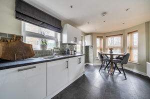 Kitchen diner angle 1- click for photo gallery